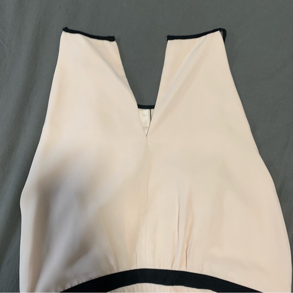 Le Chateau Formal pink dress with black lace - Picture 6 of 8